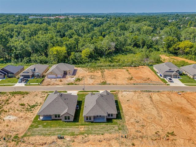 1111 Wisteria Way, Noble, OK 73068
