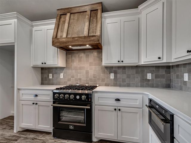 1111 Wisteria Way, Noble, OK 73068