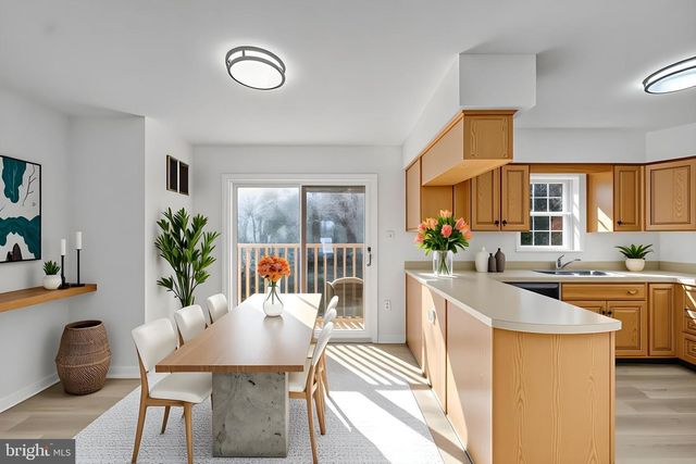 2719 HARTFORD ST SE, Washington, DC 20020