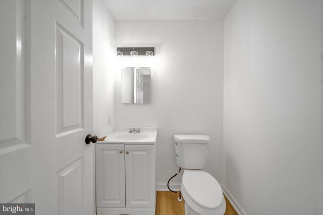 2719 HARTFORD ST SE, Washington, DC 20020