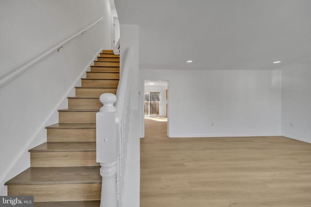 2719 HARTFORD ST SE, Washington, DC 20020