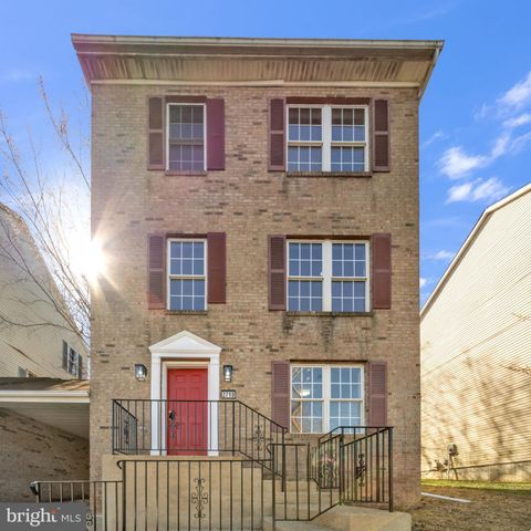 2719 HARTFORD ST SE, Washington, DC 20020