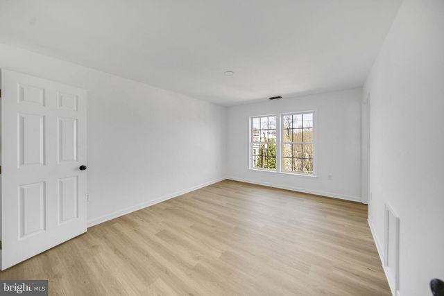 2719 HARTFORD ST SE, Washington, DC 20020