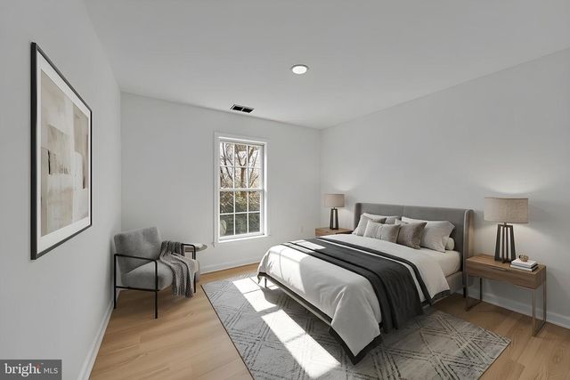 2719 HARTFORD ST SE, Washington, DC 20020