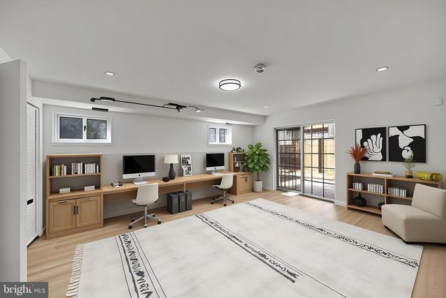 2719 HARTFORD ST SE, Washington, DC 20020