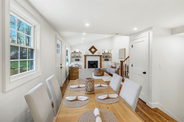 11 Merrimac Road, Newton, NH 03858