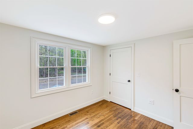 11 Merrimac Road, Newton, NH 03858