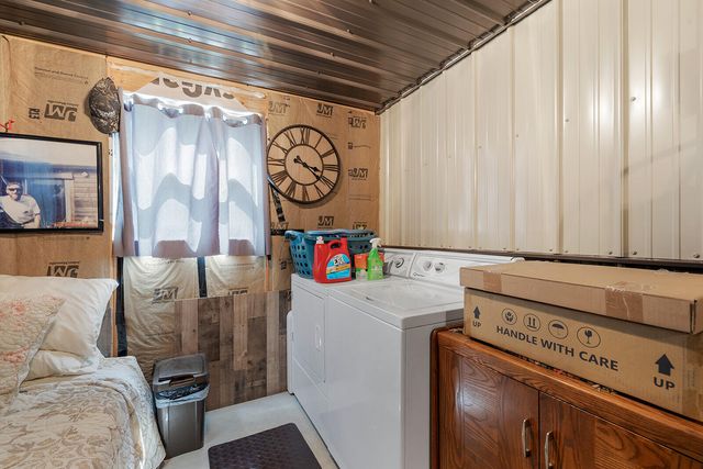 10335 SE Hwy J, Collins, MO 64738