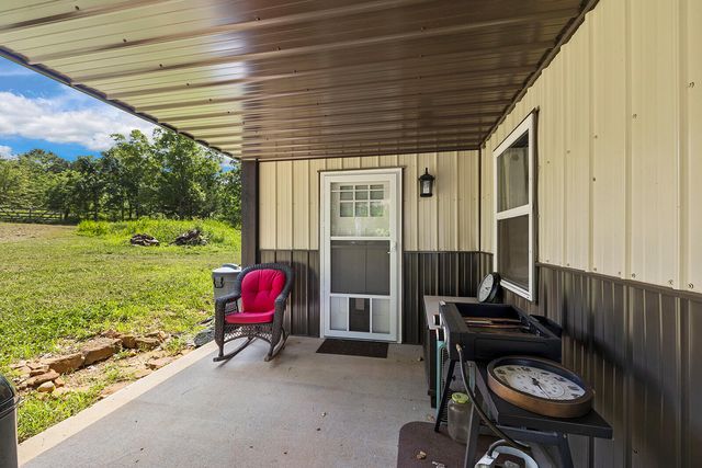 10335 SE Hwy J, Collins, MO 64738