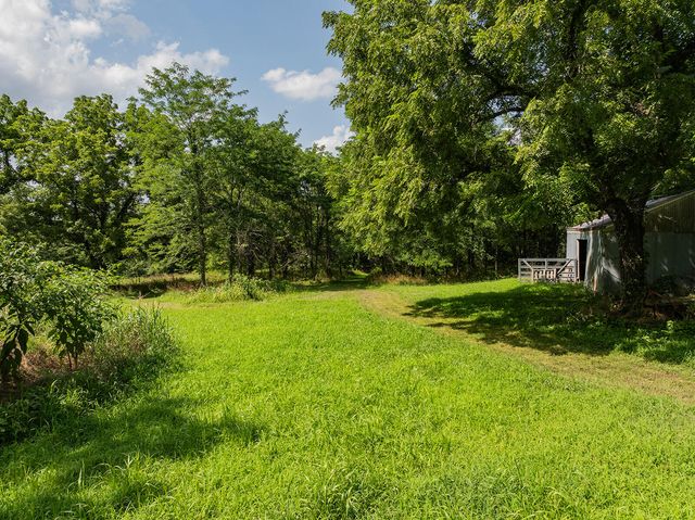 10335 SE Hwy J, Collins, MO 64738