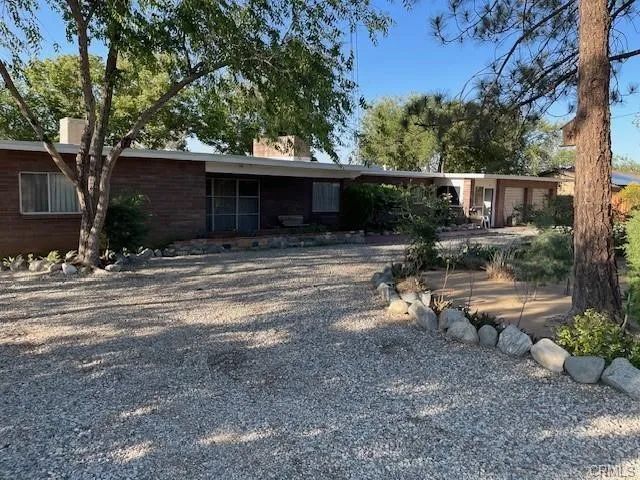 13127 E Avenue W11, Pearblossom, CA 93553