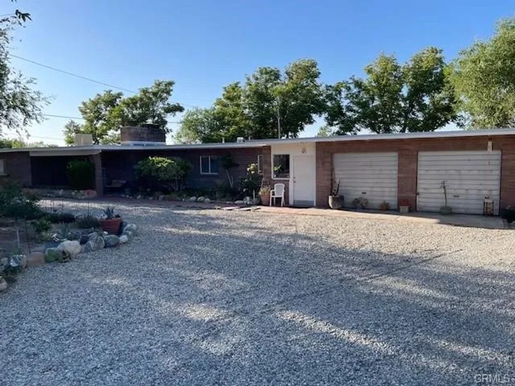 13127 E Avenue W11, Pearblossom, CA 93553