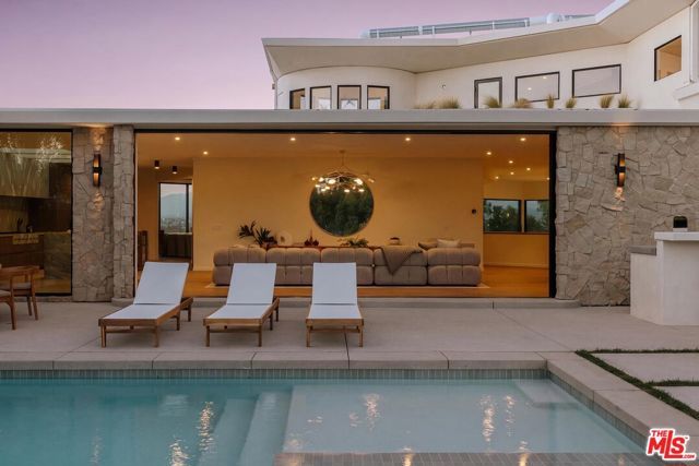 3858 Buena Park Drive, Studio City (los Angeles), CA 91604