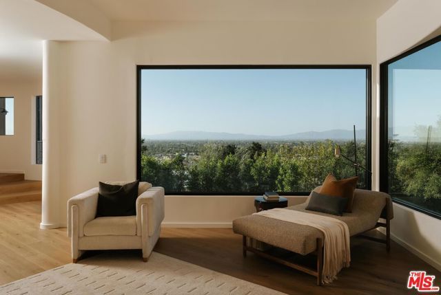 3858 Buena Park Drive, Studio City (los Angeles), CA 91604
