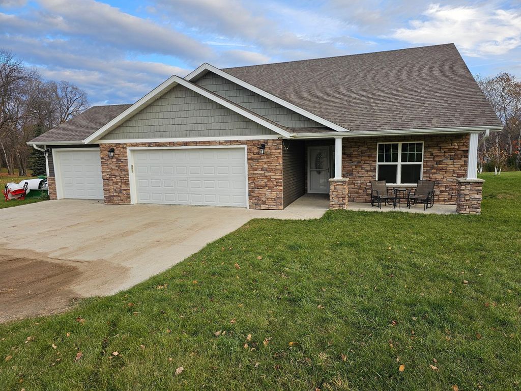 17303 Saylers Beach Road, Lake Park, MN 56554