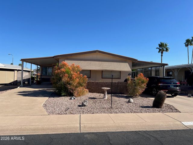 2617 N Trevino Place, Mesa, AZ 85215