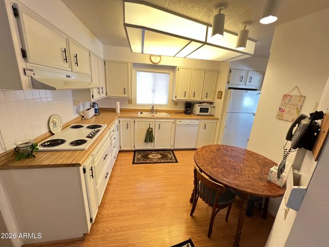 2617 N Trevino Place, Mesa, AZ 85215