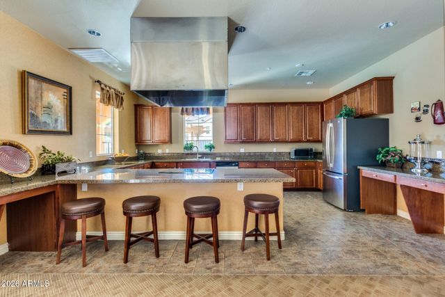 14575 W MOUNTAIN VIEW Boulevard 11301, Surprise, AZ 85374