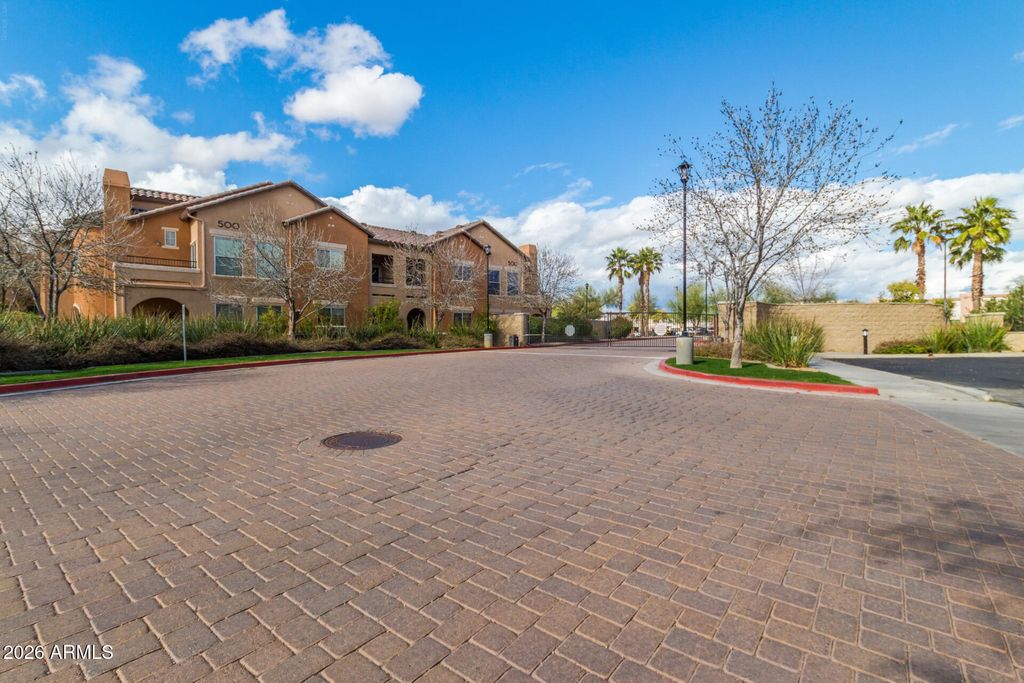14575 W MOUNTAIN VIEW Boulevard 11301, Surprise, AZ 85374