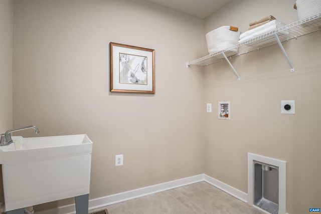 5137 LAZY BRANCH LN, Keswick, VA 22947