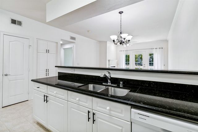 3400 Welborn Street 318, Dallas, TX 75219