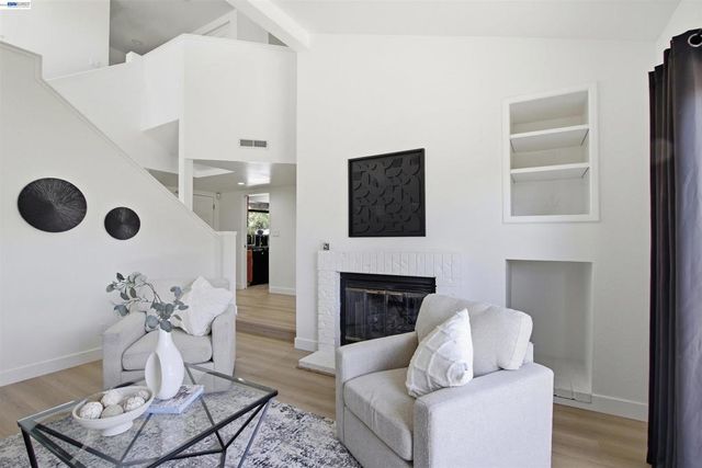 6010 Peppertree Ct, Newark, CA 94560