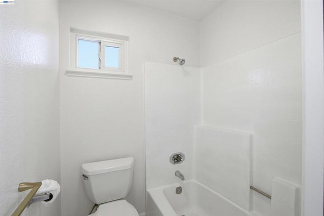 6010 Peppertree Ct, Newark, CA 94560