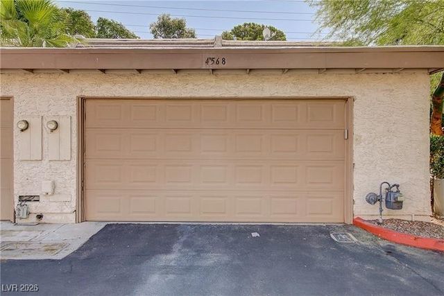 4568 Brighton Drive, Las Vegas, NV 89121