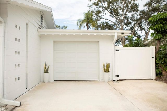 7029 DELTA WAY, Clearwater, FL 33764