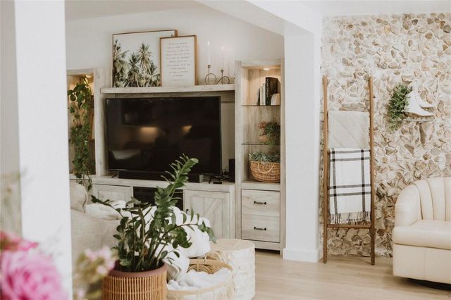 7029 DELTA WAY, Clearwater, FL 33764