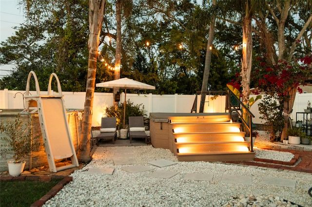 7029 DELTA WAY, Clearwater, FL 33764