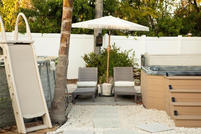 7029 DELTA WAY, Clearwater, FL 33764