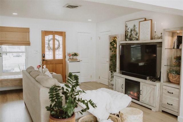 7029 DELTA WAY, Clearwater, FL 33764