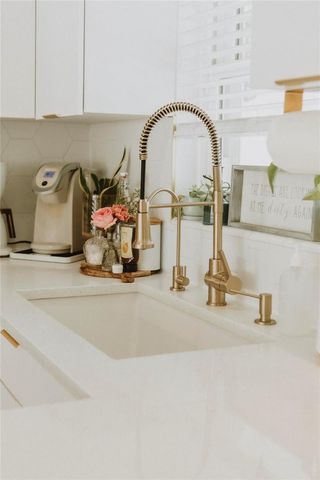 7029 DELTA WAY, Clearwater, FL 33764