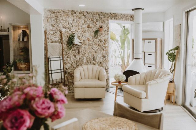 7029 DELTA WAY, Clearwater, FL 33764