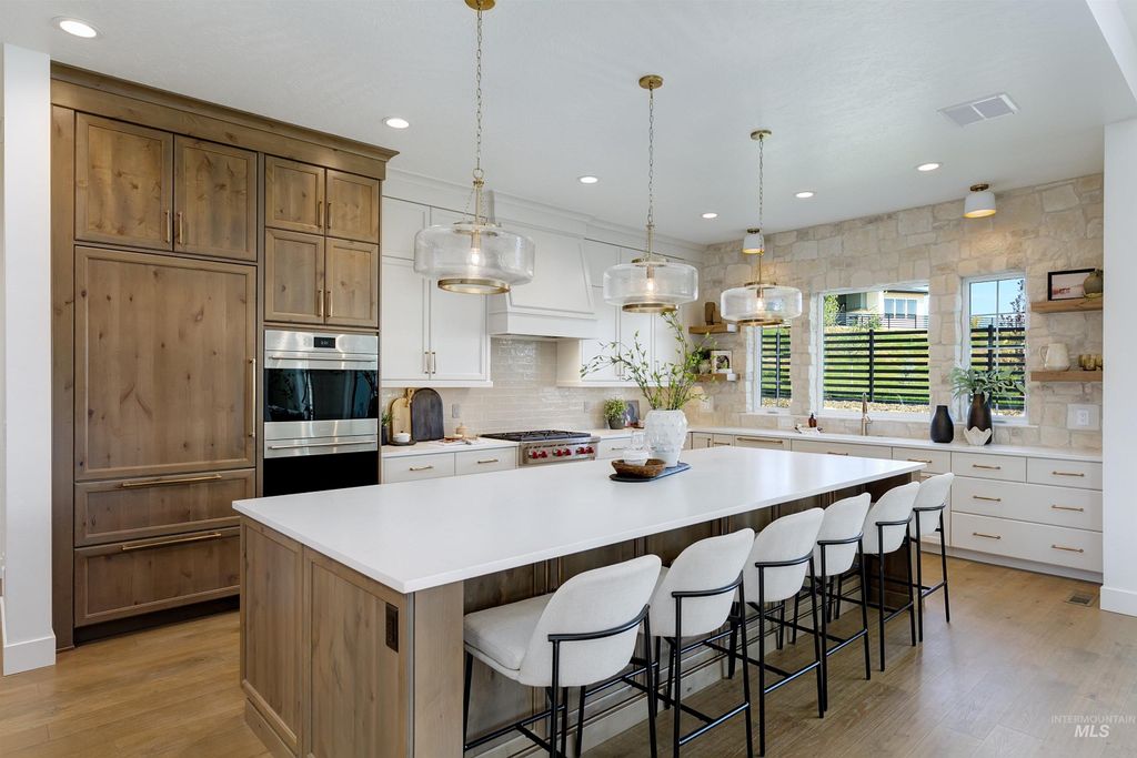 5641 W Haughburn Dr, Eagle, ID 83616 photo 2