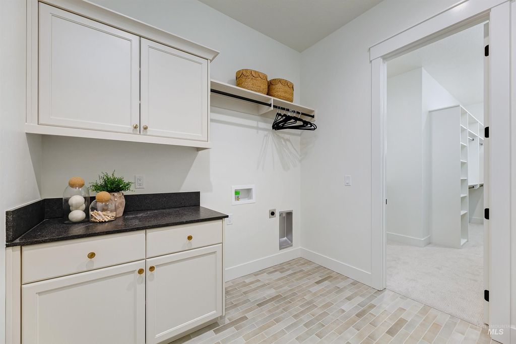 5641 W Haughburn Dr, Eagle, ID 83616 photo 32