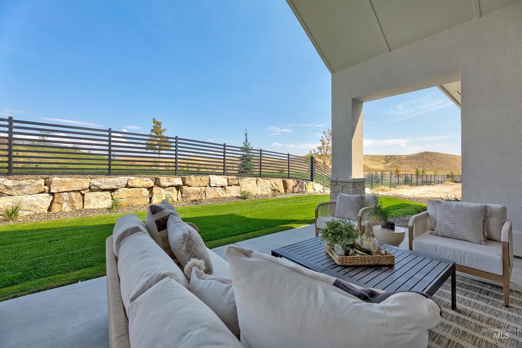 5641 W Haughburn Dr, Eagle, ID 83616 photo 34