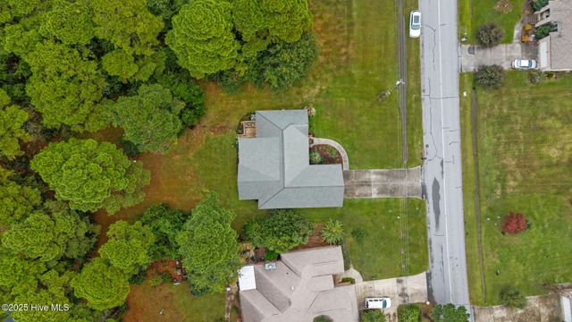 815 Pelican Drive, New Bern, NC 28560