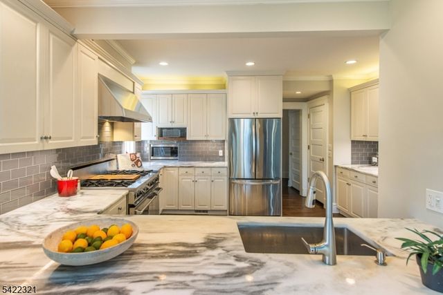 76 Club Rd, Montclair Twp., NJ 07043