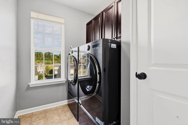 3341 SOARING CIR, Woodbridge, VA 22193