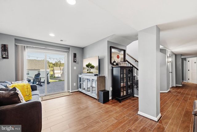 3341 SOARING CIR, Woodbridge, VA 22193