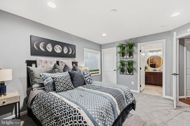 3341 SOARING CIR, Woodbridge, VA 22193