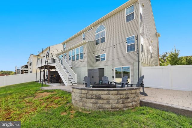 3341 SOARING CIR, Woodbridge, VA 22193