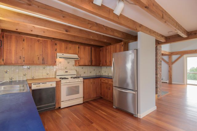 559 Parker Hill Road, Rockingham, VT 05101