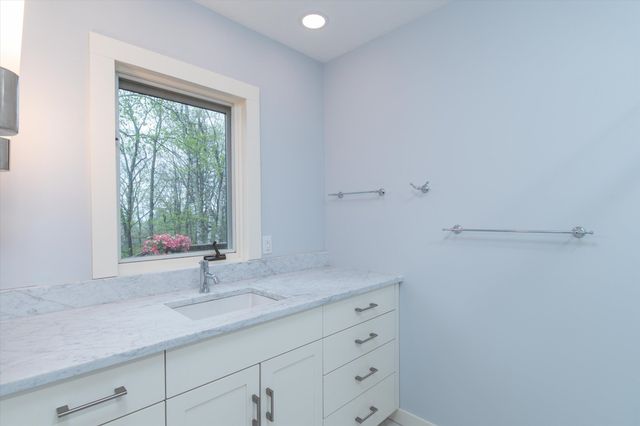 559 Parker Hill Road, Rockingham, VT 05101