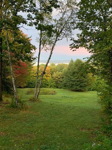559 Parker Hill Road, Rockingham, VT 05101