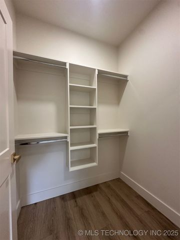 12195 Longboard Loop, Kingston, OK 73439