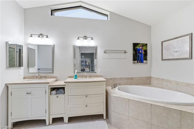 6651 Willow Lake CIR, Fort Myers, FL 33966