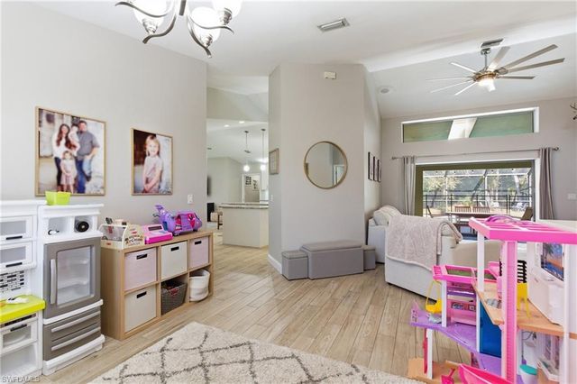 6651 Willow Lake CIR, Fort Myers, FL 33966